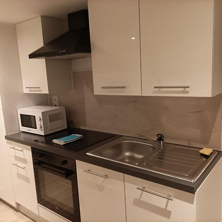 Appartement calme Saint-Maixent-lʼÉcole Habitación foto